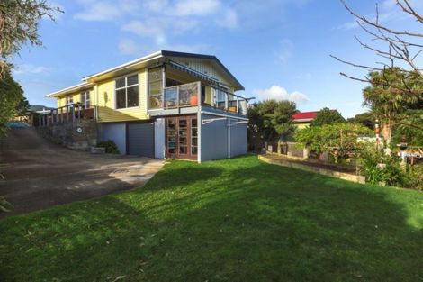 Photo of property in 43 Sea Vista Drive, Pukerua Bay, 5026