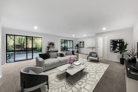Photo of property in 92 Albany Highway, Greenhithe, Auckland, 0632