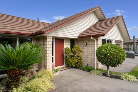 Photo of property in 23 Lilac Close, Cambridge, 3434