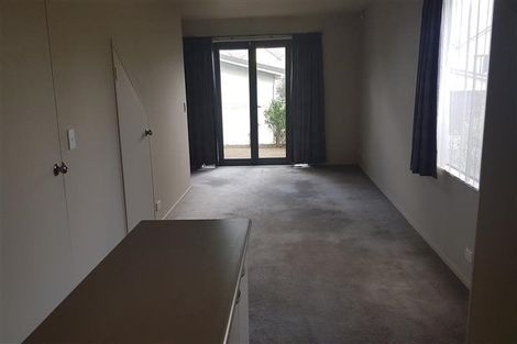 Photo of property in 37 Spalding Rise, Golflands, Auckland, 2013