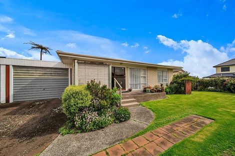 Photo of property in 21 Davidson Street, Hawera, 4610