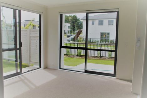 Photo of property in 92 Matairangi Avenue, Totara Heights, Auckland, 2105