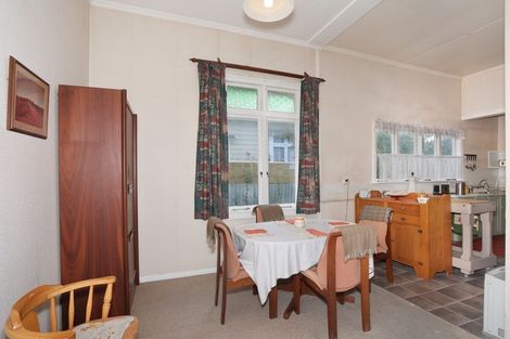 Photo of property in 30 Cuba Street, Marton, 4710