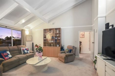 Photo of property in 12 Bilkey Avenue, Pukekohe, 2120