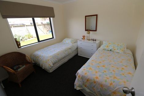 Photo of property in 1 Forbes Road, Foxton Beach, Foxton, 4815