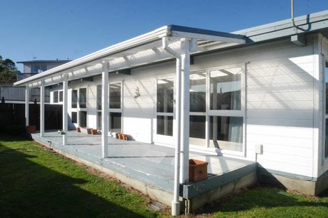Photo of property in 18 Eskdale Road, Papakowhai, Porirua, 5024