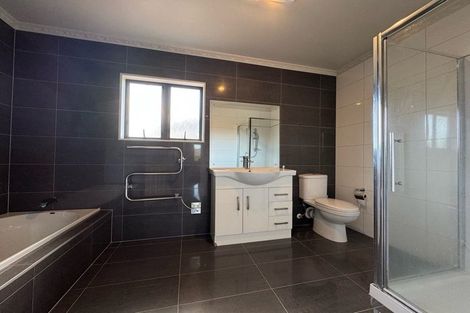 Photo of property in 14a Saralee Drive, Manurewa, Auckland, 2105