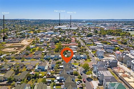 Photo of property in 21 Stephen Avenue, Henderson, Auckland, 0610