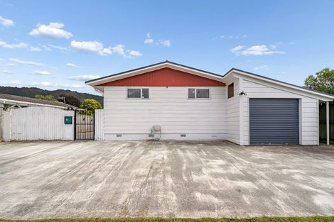 Photo of property in 71 California Drive, Totara Park, Upper Hutt, 5018