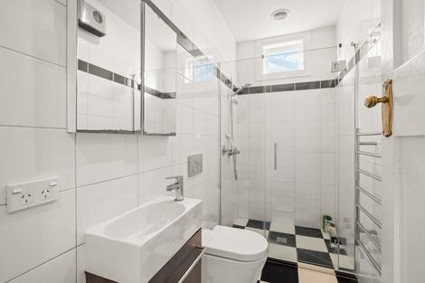 Photo of property in 243 Edgeware Road, Edgeware, Christchurch, 8013