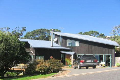 Photo of property in 11 Cuvier Crescent, Kuaotunu West, Whitianga, 3592