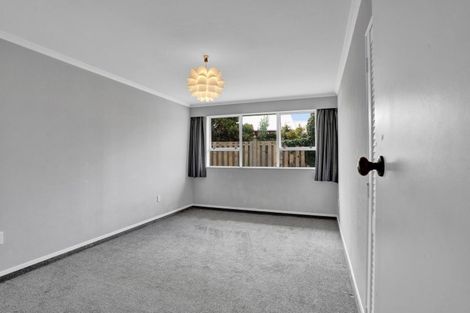 Photo of property in 14 Heaphy Road, Opunake, 4616