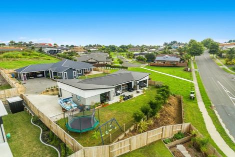 Photo of property in 8 Sharman Place, Pyes Pa, Tauranga, 3112