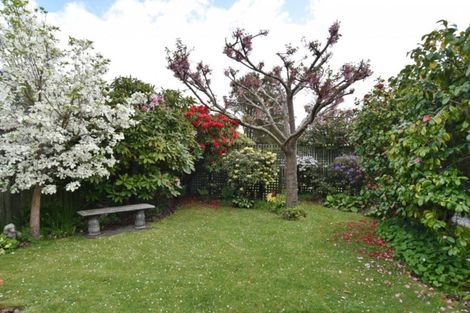 Photo of property in 237 Grimseys Road, Redwood, Christchurch, 8051