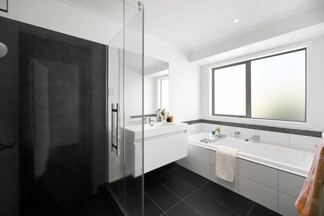 Photo of property in 17 Michael Terrence Place, Flagstaff, Hamilton, 3210