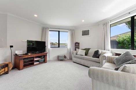 Photo of property in 21 Mangakoea Place, St Andrews, Hamilton, 3200