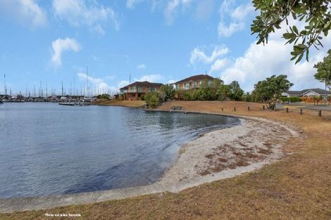 Photo of property in 1 Lanyard Place, One Tree Point, 0118