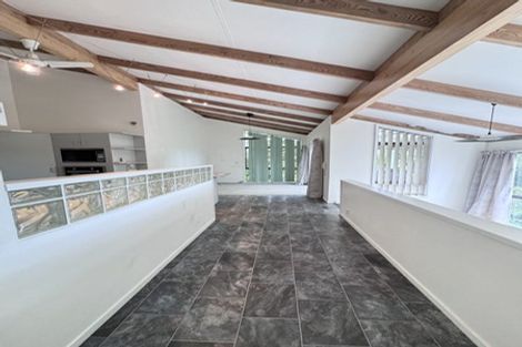 Photo of property in 949 East Coast Road, Torbay, Auckland, 0630