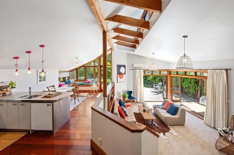 Photo of property in 107 Vauxhall Road, Narrow Neck, Auckland, 0624