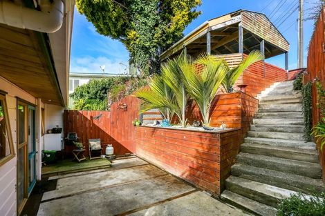 Photo of property in 12b Wheeler Place, Upper Vogeltown, New Plymouth, 4310