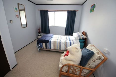 Photo of property in 1 Cullen Crescent, Tokoroa, 3420