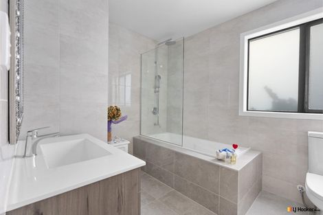 Photo of property in 52 Hobart Crescent, Wattle Downs, Auckland, 2103