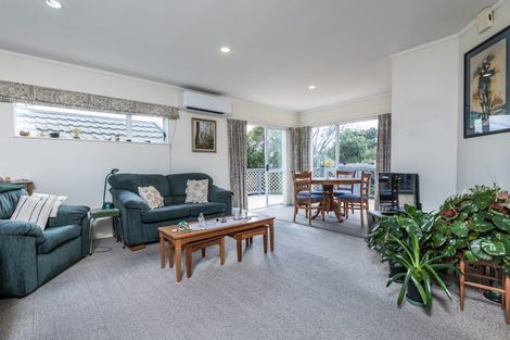 Photo of property in 29 Guadeloupe Crescent, Grenada Village, Wellington, 6037