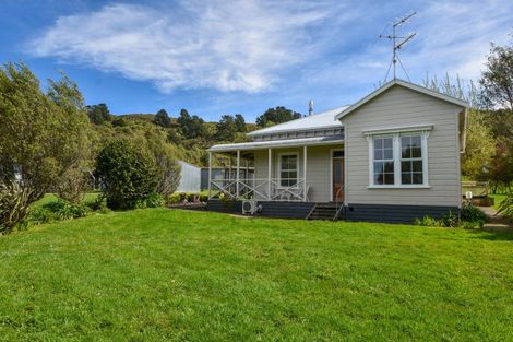 Photo of property in 71 Hoeke Road, Carrington, Carterton, 5791