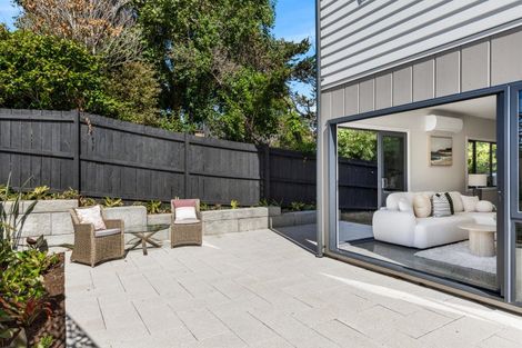 Photo of property in 15 Schnapper Rock Road, Greenhithe, Auckland, 0632