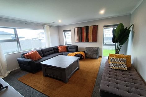 Photo of property in 13 Atherton Terrace, Churton Park, Wellington, 6037