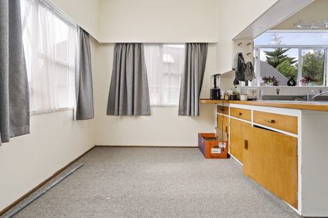 Photo of property in 222b Old Farm Road, Hamilton East, Hamilton, 3216