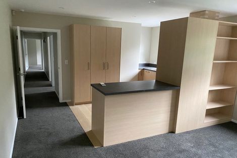 Photo of property in 18 Kellsmere Crescent, Island Bay, Wellington, 6023