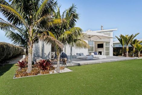 Photo of property in 15 Kewai Street, Omaha, 0986