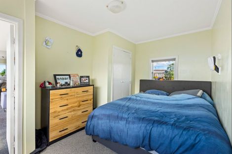 Photo of property in 1412 Whangaparaoa Road, Army Bay, Whangaparaoa, 0930