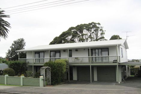 Photo of property in 37 Rawhiti Road, Manly, Whangaparaoa, 0930