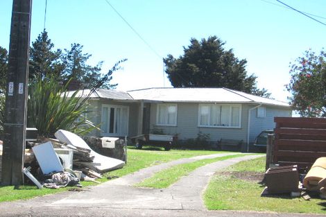 Photo of property in 62 Cobham Crescent, Kelston, Auckland, 0602