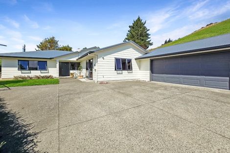 Photo of property in 668 Swamp Road, Puketapu, Napier, 4183