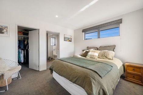 Photo of property in 14 Criffel Place, Luggate, Cromwell, 9383