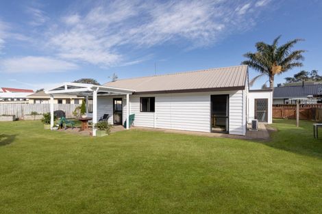 Photo of property in 57a Hartford Avenue, Papamoa Beach, Papamoa, 3118