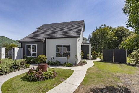 Photo of property in 10 Hossack Close, Belfast, Christchurch, 8051