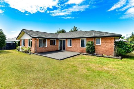Photo of property in 24 Amoka Crescent, Parklands, Christchurch, 8083