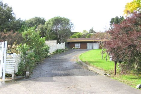 Photo of property in 11 Royalty Rise, Red Beach, 0932