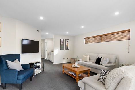 Photo of property in 21 Dalethorpe Avenue, Fairfield, Hamilton, 3214