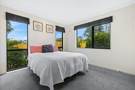 Photo of property in 41 Whangaparaoa Road, Red Beach, 0932