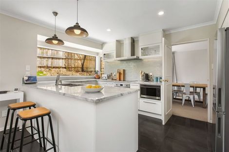 Photo of property in 4 Lady Polson Lane, Cashmere, Christchurch, 8022