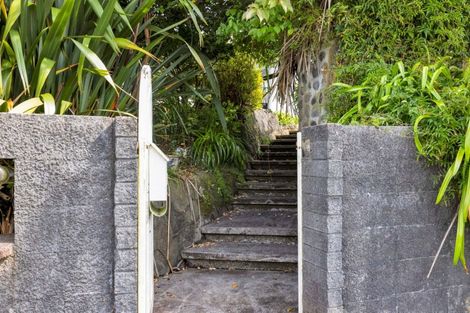Photo of property in 15 Kauri Street, Inglewood, 4330