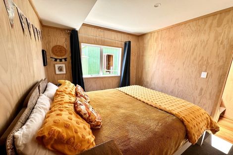 Photo of property in 8 Second Avenue, Urenui, 4377