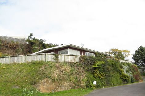Photo of property in 86 Seaview Road, Westown, New Plymouth, 4310