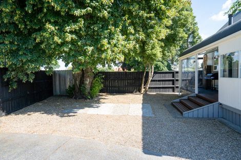 Photo of property in 1/201 Victoria Street, Cambridge, 3434