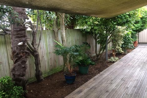 Photo of property in 43 Fitchett Street, Palmerston North, 4410